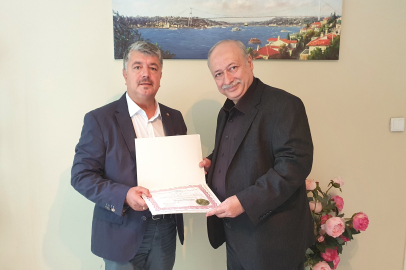 Kişisel gelişim uzmanı, yazar ve eğitimci Oğuz Saygın, insanın değişim yolculuğuna rehberlik ediyor
